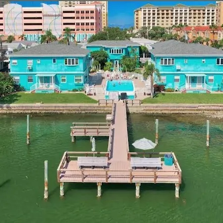 D4 Mandalay Bay Studio