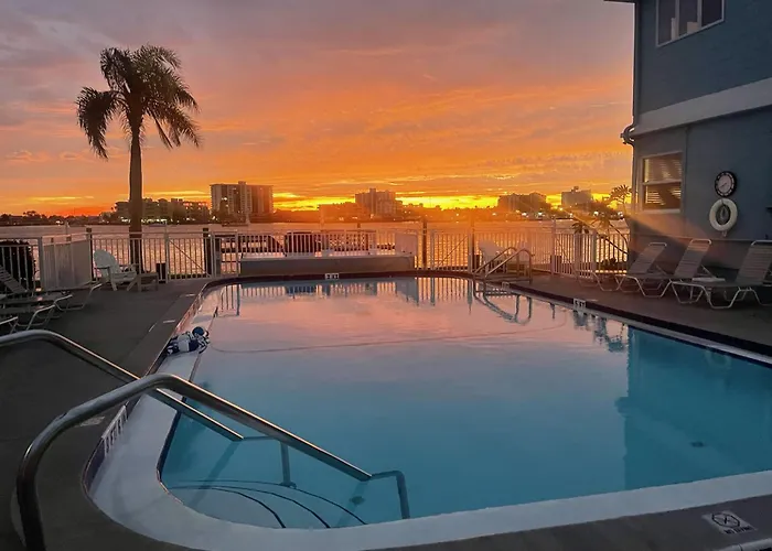 Mandalay Bay Aparthotel Clearwater Beach